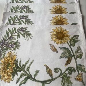 Pottery barn placemats and napkins